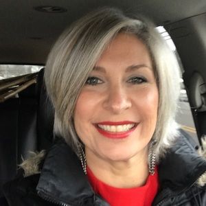 Meet your Posher, Christina